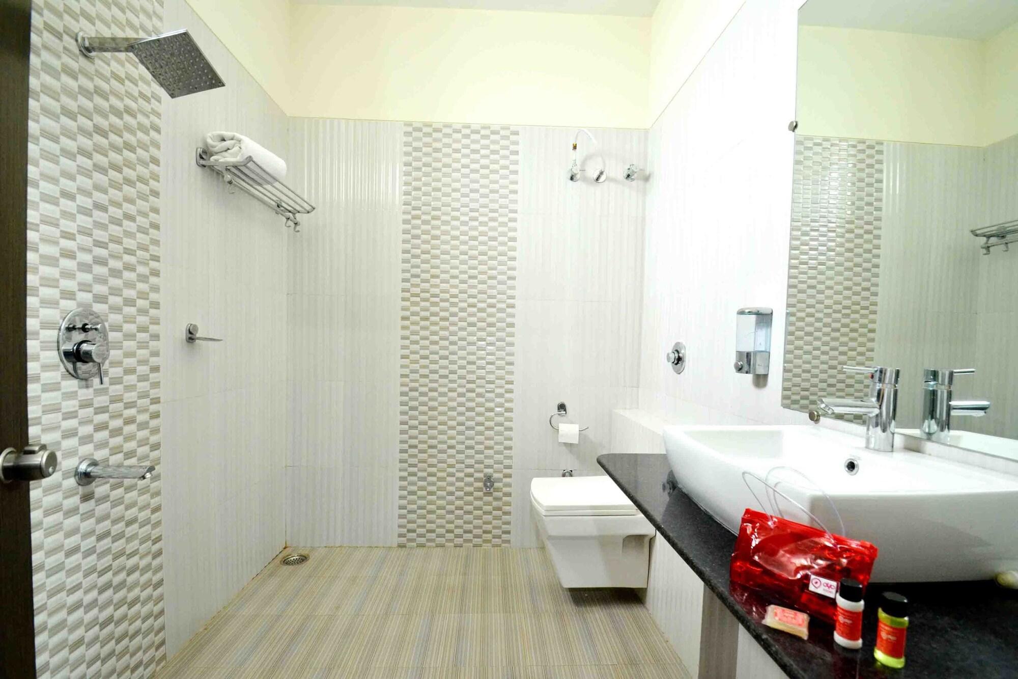 Capital O 1546 The Sensation Hotel Indore Exterior photo